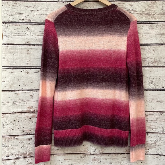 Old Navy Women's Sweater - Picture 4 of 6